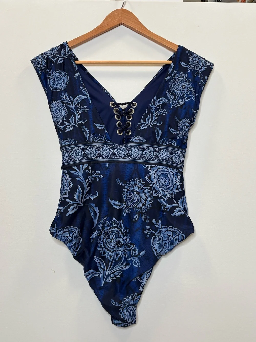 Cosita Linda Floral Paisley One Piece Swimsuit Womens Size Large 36 Blue Lace Up
